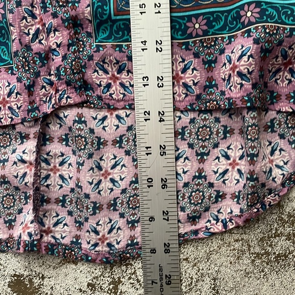 Feathers by Tolani Blue Purple Patterned Bohemian Shirt. Size Medium - Picture 9 of 9